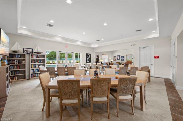 11021 Gulf Reflections DR 101, Fort Myers, FL 33908