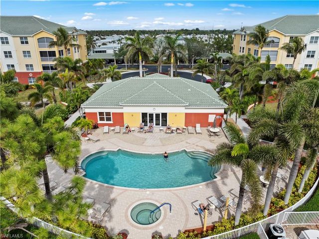 11021 Gulf Reflections DR 101, Fort Myers, FL 33908