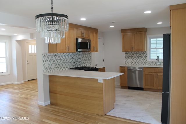 293 1st Street, Keyport, NJ 07735