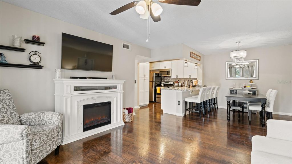 Image 25 of property listing at 8203 SUN SPRING CIRCLE 12, Orlando, FL 32825