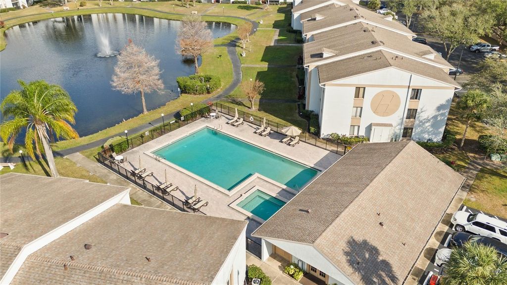 Image 36 of property listing at 8203 SUN SPRING CIRCLE 12, Orlando, FL 32825