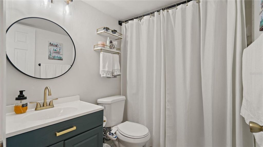 Image 8 of property listing at 8203 SUN SPRING CIRCLE 12, Orlando, FL 32825