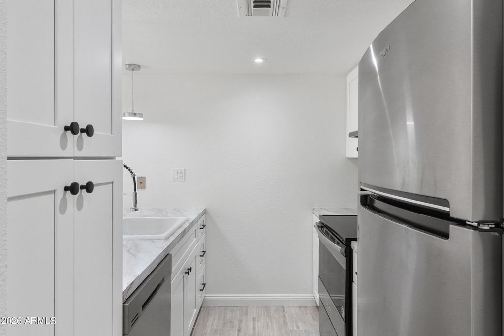 3033 E DEVONSHIRE Avenue 1016, Phoenix, AZ 85016 — photo 3