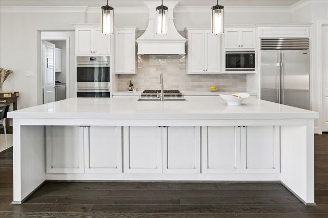 2302 Camden Creek Lane, Houston, TX 77077