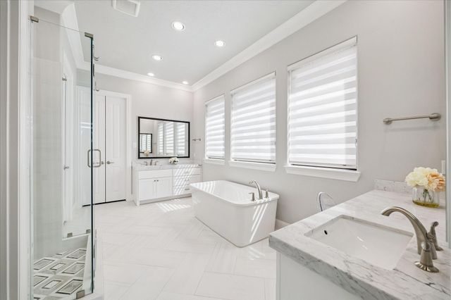 2302 Camden Creek Lane, Houston, TX 77077