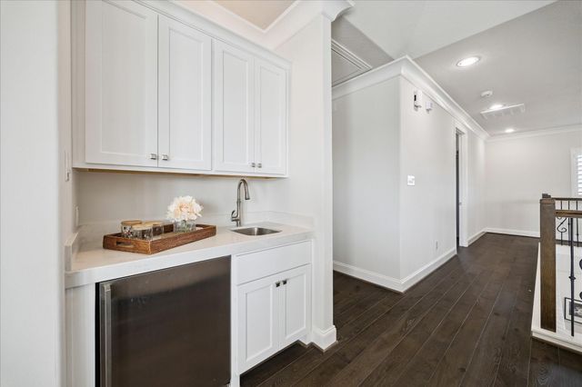 2302 Camden Creek Lane, Houston, TX 77077