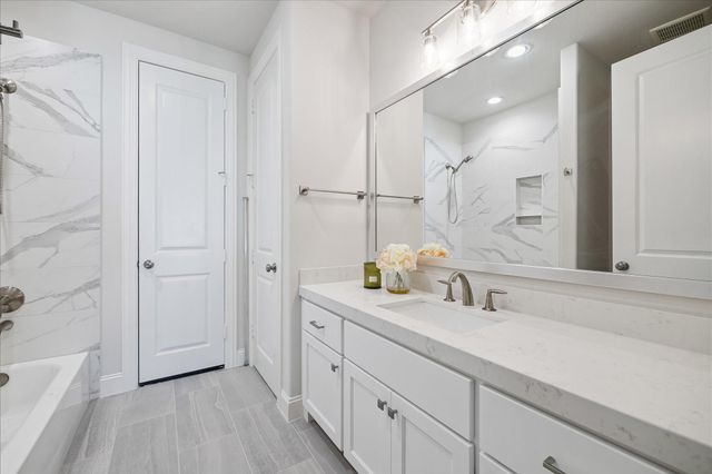 2302 Camden Creek Lane, Houston, TX 77077