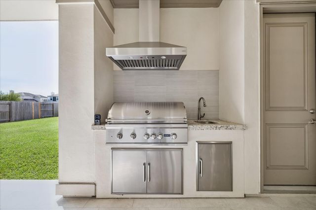 2302 Camden Creek Lane, Houston, TX 77077