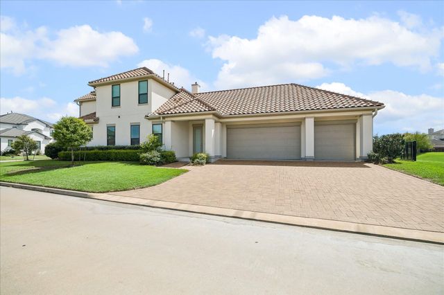 2302 Camden Creek Lane, Houston, TX 77077