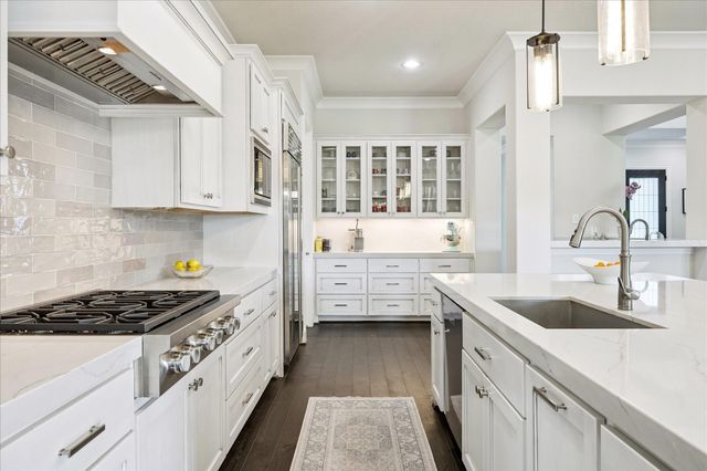 2302 Camden Creek Lane, Houston, TX 77077