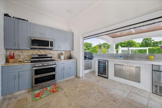 16580 SW 173rd Ave, Miami, FL 33187