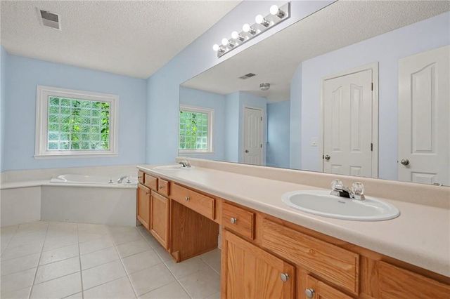 306 Park Chase Court, Griffin, GA 30224