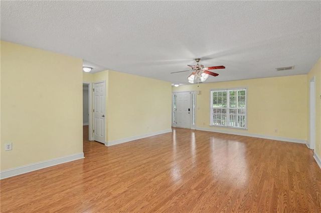 306 Park Chase Court, Griffin, GA 30224