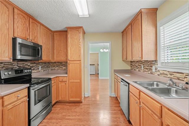 306 Park Chase Court, Griffin, GA 30224
