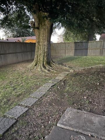 398 Barry St E, Wynne, AR 72396