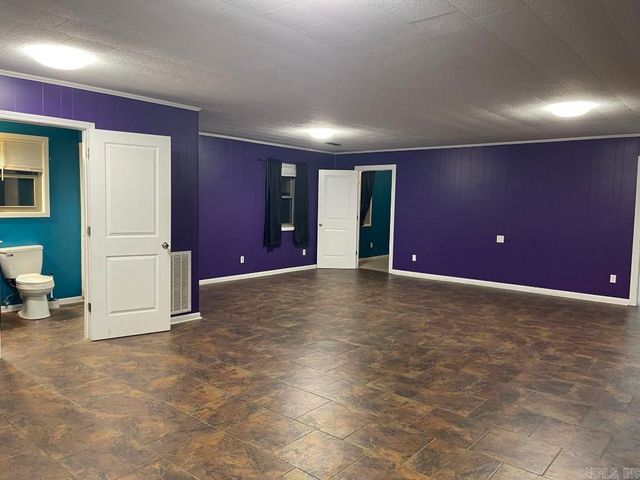 398 Barry St E, Wynne, AR 72396