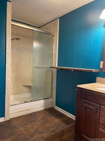 398 Barry St E, Wynne, AR 72396