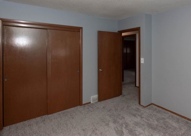 905 79th Avenue W, Rock Island, IL 61201