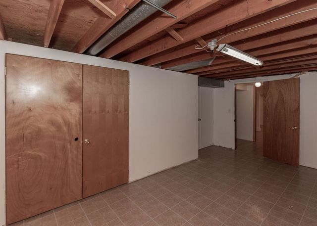 905 79th Avenue W, Rock Island, IL 61201