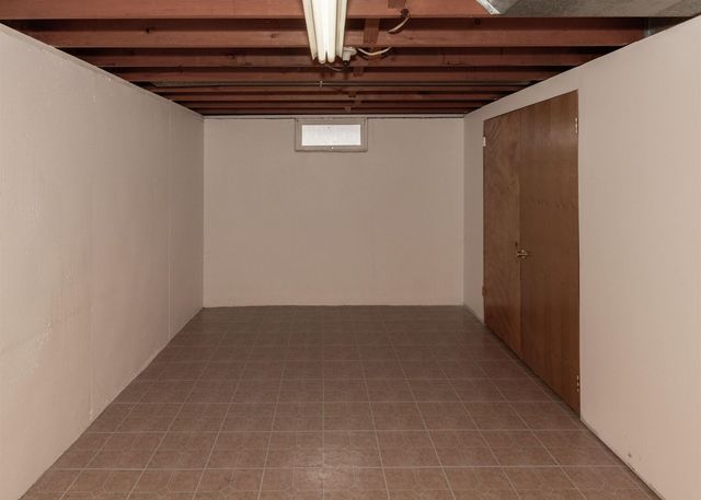 905 79th Avenue W, Rock Island, IL 61201