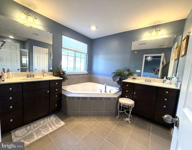 25214 SPLIT CREEK TER, Chantilly, VA 20152
