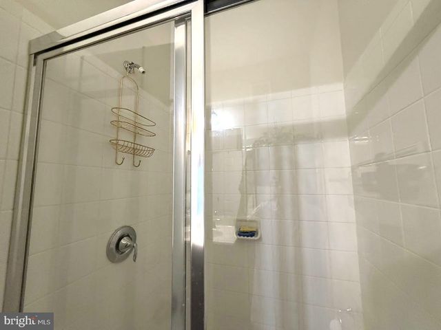 25214 SPLIT CREEK TER, Chantilly, VA 20152
