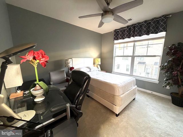25214 SPLIT CREEK TER, Chantilly, VA 20152
