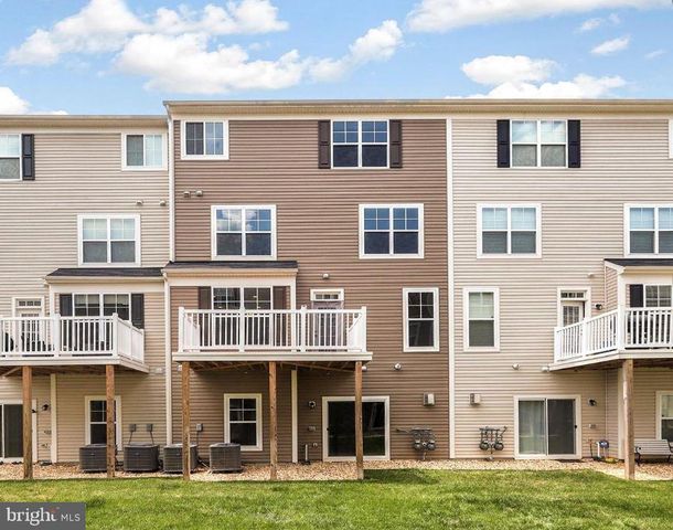 25214 SPLIT CREEK TER, Chantilly, VA 20152