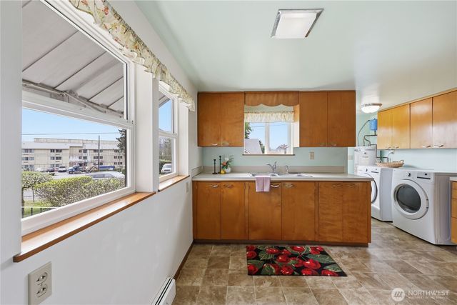 1408 Winfield Avenue, Bremerton, WA 98310