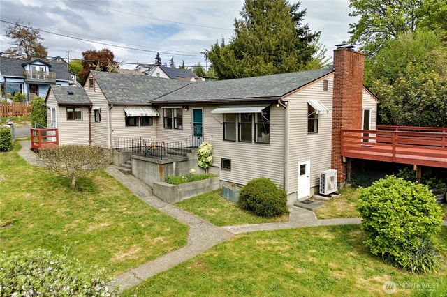 1408 Winfield Avenue, Bremerton, WA 98310