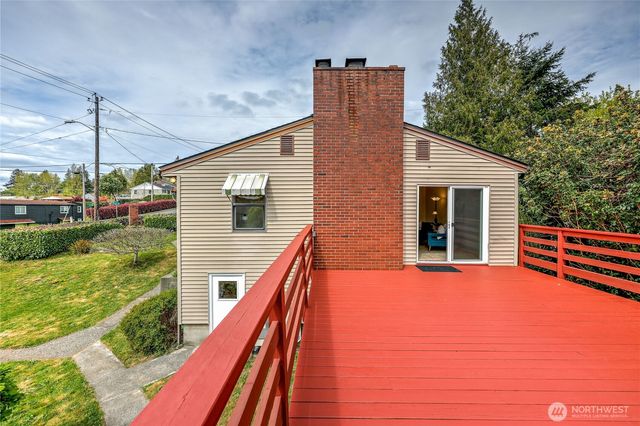 1408 Winfield Avenue, Bremerton, WA 98310
