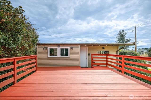 1408 Winfield Avenue, Bremerton, WA 98310