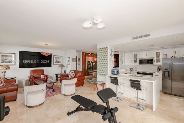 11111 Biscayne Blvd 12B, Miami, FL 33181