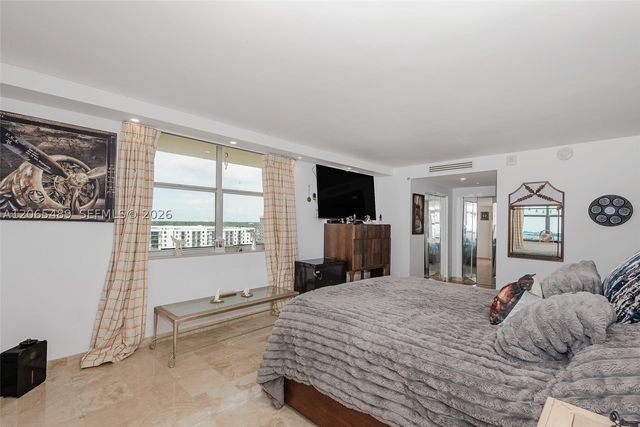 11111 Biscayne Blvd 12B, Miami, FL 33181