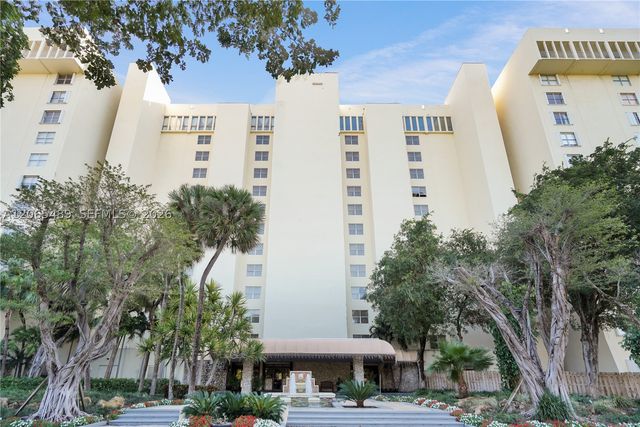 11111 Biscayne Blvd 12B, Miami, FL 33181