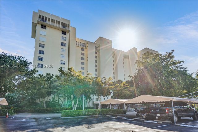 11111 Biscayne Blvd 12B, Miami, FL 33181