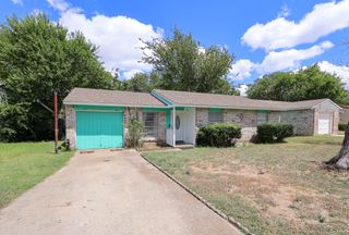 715 Sun Valley Drive, Duncanville, TX 75116