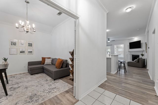 1024 Shortleaf Pine Drive, Arlington, TX 76012