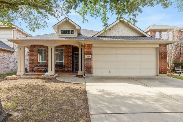 1024 Shortleaf Pine Drive, Arlington, TX 76012