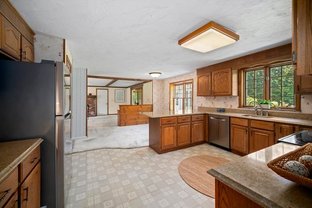 41 Farrington Lane, Marlborough, MA 01752