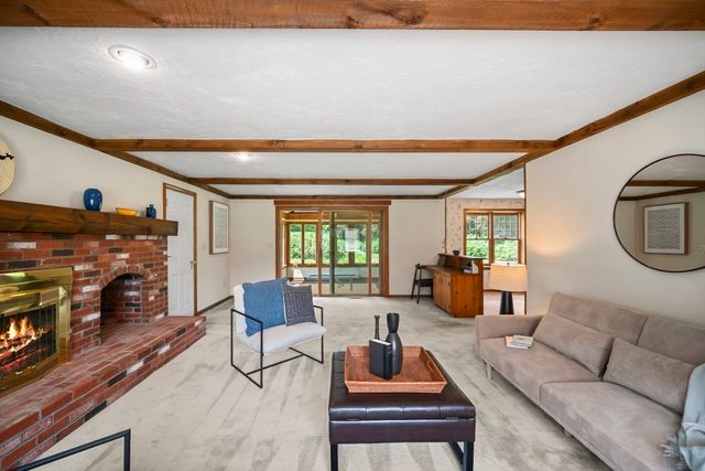 41 Farrington Lane, Marlborough, MA 01752