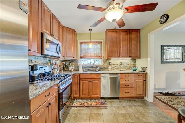 5 Brook Street, Red Bank, NJ 07701