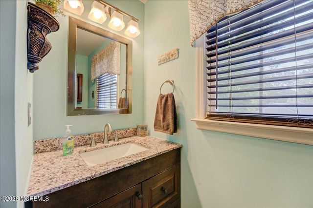 5 Brook Street, Red Bank, NJ 07701