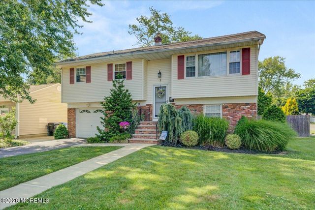 5 Brook Street, Red Bank, NJ 07701