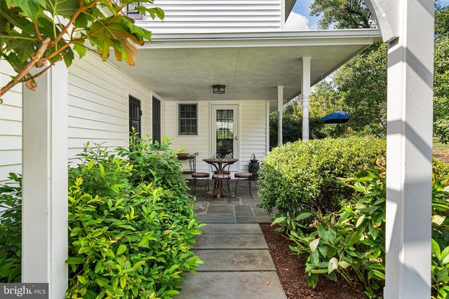 5595 RIDGEVIEW DR, Doylestown, PA 18902