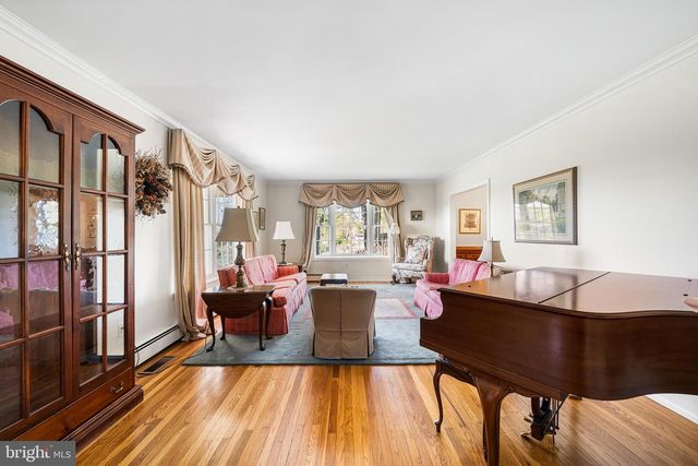 5595 RIDGEVIEW DR, Doylestown, PA 18902