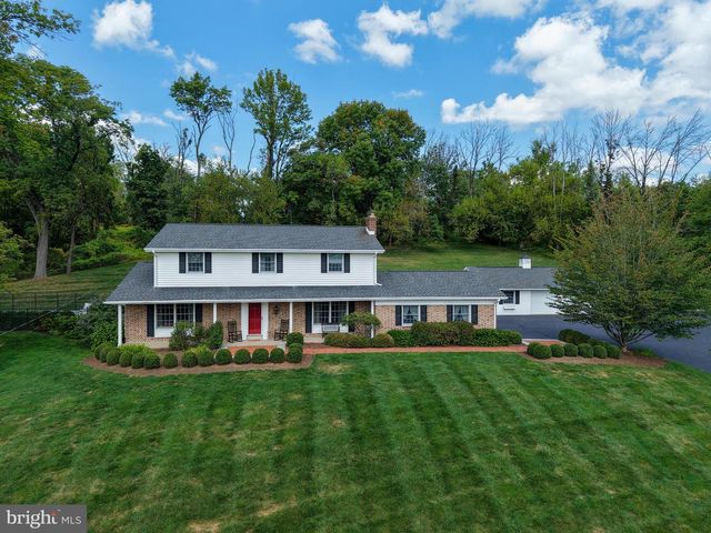 5595 RIDGEVIEW DR, Doylestown, PA 18902