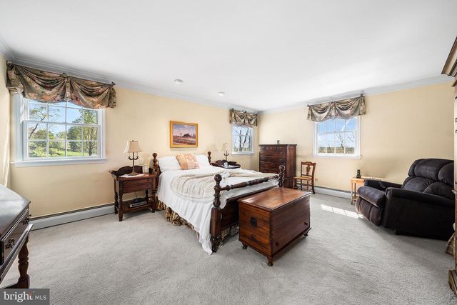 5595 RIDGEVIEW DR, Doylestown, PA 18902
