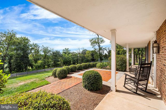 5595 RIDGEVIEW DR, Doylestown, PA 18902