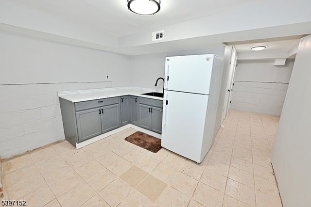 115 Clark St, Roselle Boro, NJ 07203